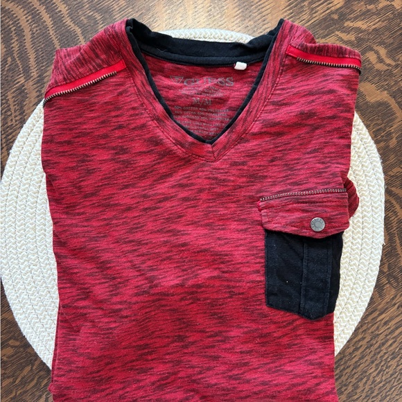 Guess Red Short Sleeve Tee with Black Pocket - Picture 3 of 4